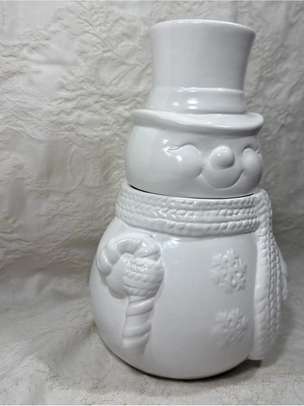 10” White Ceramic Snowman Cookie Jar with Lid Winter Christmas Holiday